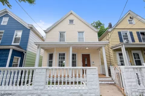83 Wessington Ave, Garfield, NJ 07026