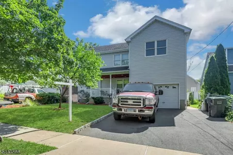 71 View St, Bergenfield, NJ 07621