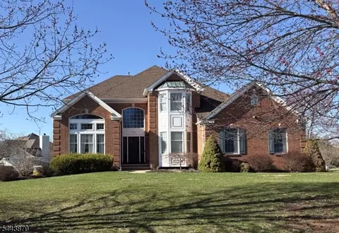 159 Preakness Cir, Somerville, NJ 08876