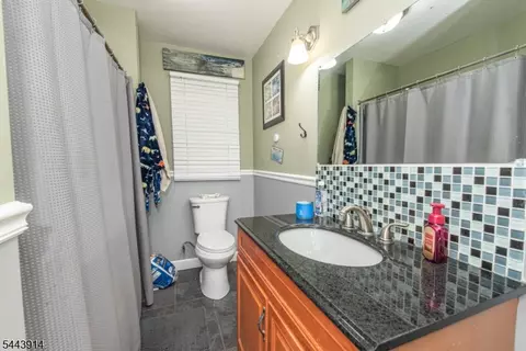 Bath - 73 Bergen Ave, Wanaque Boro, NJ 07420 photo 1 of 2