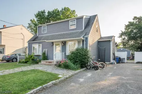 Exterior - 73 Bergen Ave, Wanaque Boro, NJ 07420 photo 2 of 2