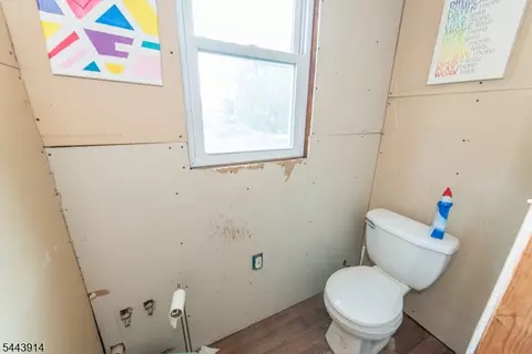 Bath - 73 Bergen Ave, Wanaque Boro, NJ 07420 photo 2 of 2