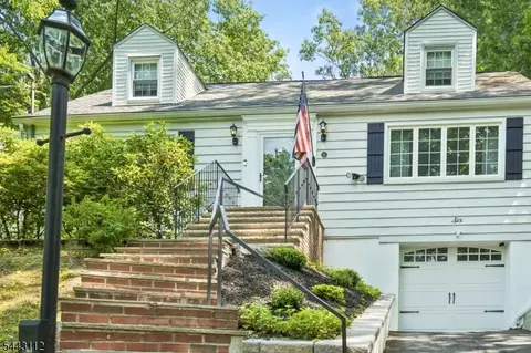 6 Cherry Ln, Caldwell, NJ 07006