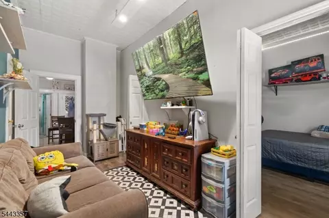91 Franklin Ave, West Orange, NJ 07052