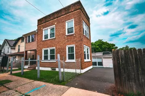 48 Salem St, Newark, NJ 07106