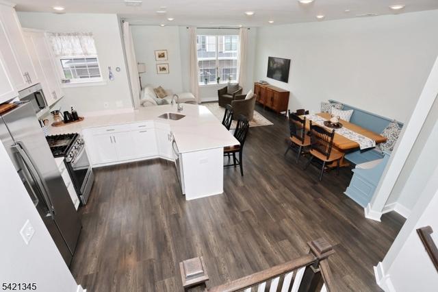 54 Harvest Way, Little Falls Twp, NJ 07424
