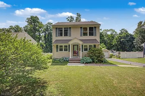 26 Mount Arlington Rd, Ledgewood, NJ 07852