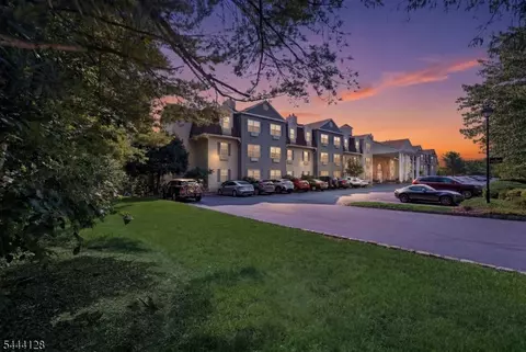 1311 Richmond Rd #311, West Milford, NJ 07480