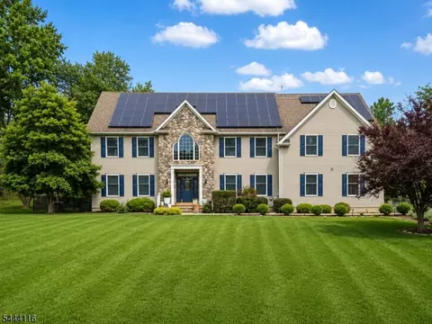 164 E Mountain Rd, Hillsborough, NJ 08844