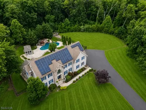 164 E Mountain Rd, Hillsborough, NJ 08844