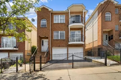 49-51 Crawford St, Newark, NJ 07102