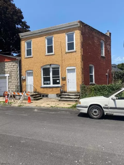 9 Lewis St, Phillipsburg, NJ 08865