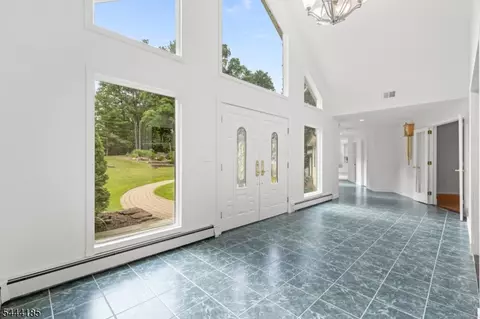 Entry Way - 720 Berdan Ave, Wayne, NJ 07470 photo 2 of 4