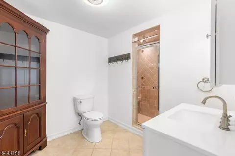 Bath - 720 Berdan Ave, Wayne, NJ 07470 photo 5 of 8