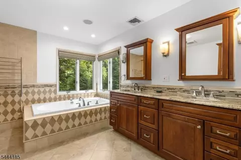 Bath - 720 Berdan Ave, Wayne, NJ 07470 photo 3 of 8