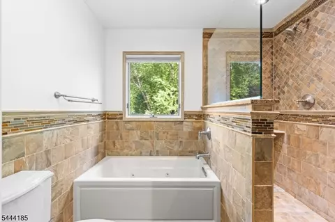 Bath - 720 Berdan Ave, Wayne, NJ 07470 photo 8 of 8