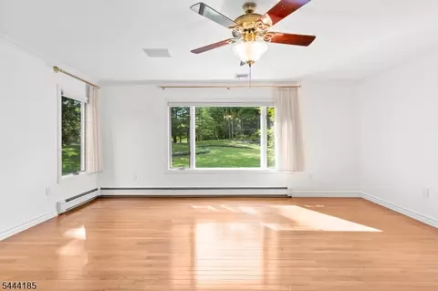 Living - 720 Berdan Ave, Wayne, NJ 07470 photo 3 of 8