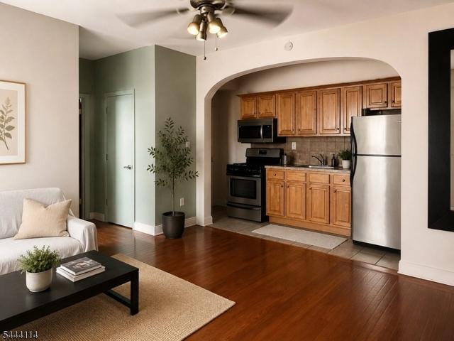 5 Pomona Ave #4A, Newark, NJ 07112