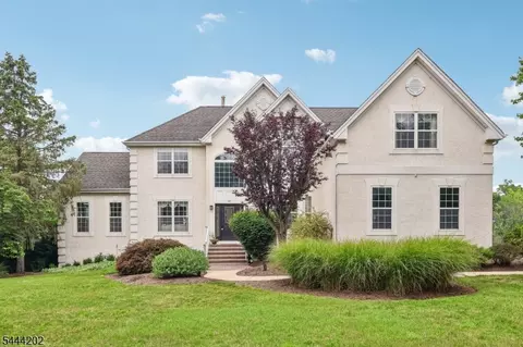 37 Terrell Rd, Lambertville, NJ 08530