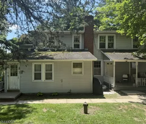 22 Meadows Rd, Lafayette, NJ 07848