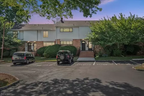 904 Merritt Dr # F, Hillsborough, NJ 08844