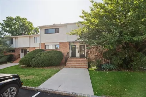 904 Merritt Dr # F, Hillsborough, NJ 08844