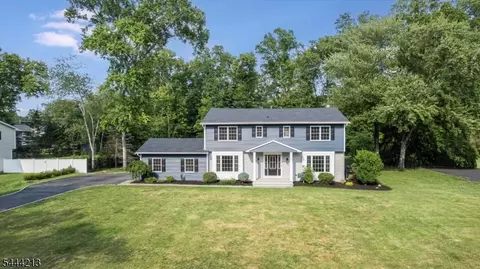42 Berkshire St, Whippany, NJ 07981