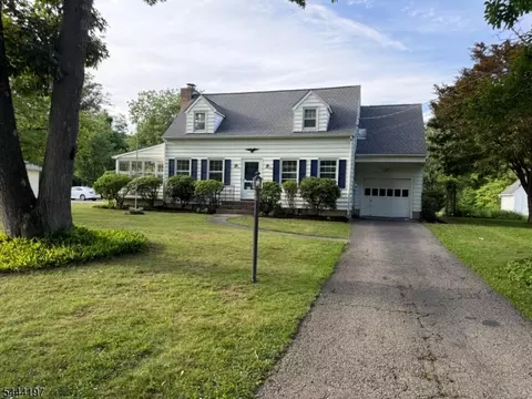 4 Gordon Rd, Wharton, NJ 07885
