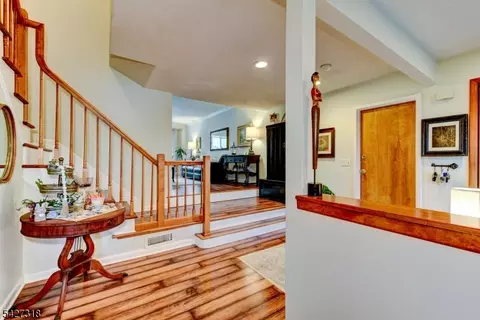 52 Ashburn Rd, Wayne, NJ 07470 photo 10