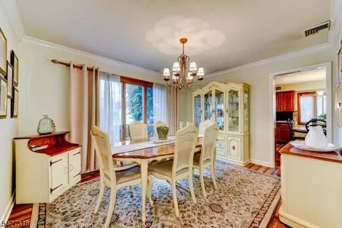 52 Ashburn Rd, Wayne, NJ 07470 photo 8