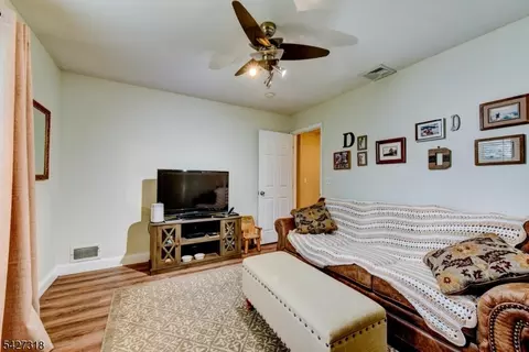 52 Ashburn Rd, Wayne, NJ 07470 photo 33