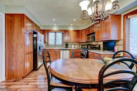 52 Ashburn Rd, Wayne, NJ 07470 photo 18