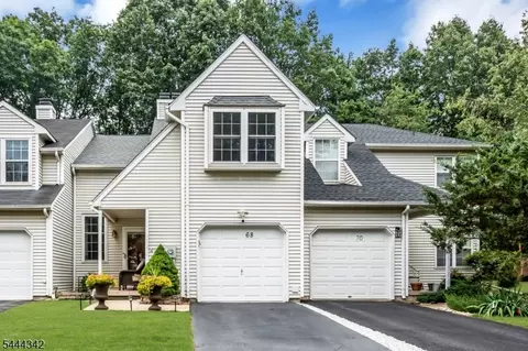 68 Delaware Ln, Somerville, NJ 08876