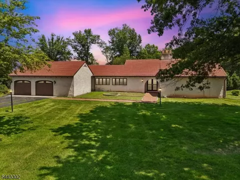 11 Cherryville Stanton Rd, Flemington, NJ 08822