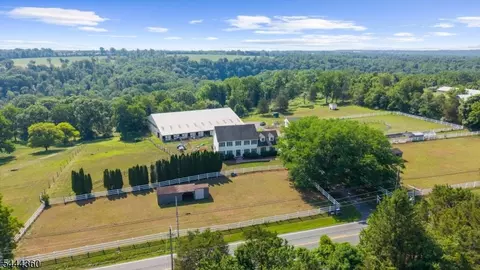 152 County Road 513, Frenchtown, NJ 08825