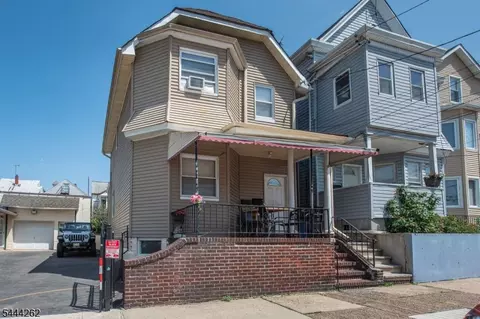 1029 E 19th St, Paterson, NJ 07501