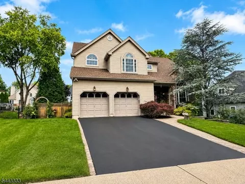 47 Kyle Dr, Phillipsburg, NJ 08865