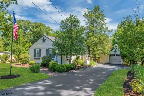 215 Mountainview Rd, Warren, NJ 07059