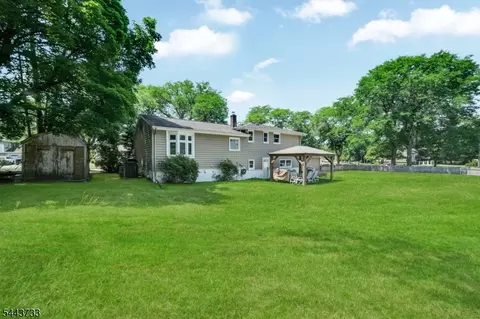 19 Lawrence Rd, Wayne, NJ 07470 photo 28