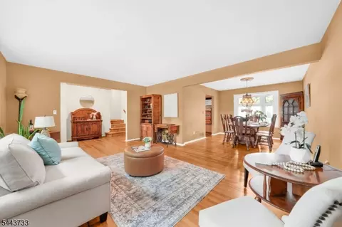 19 Lawrence Rd, Wayne, NJ 07470 photo 3