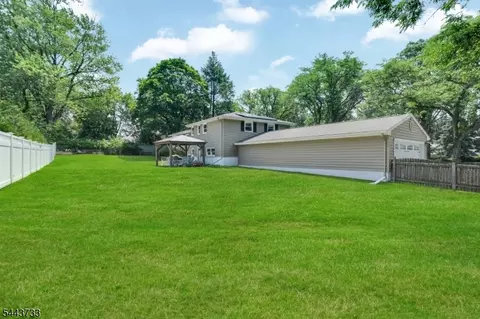 19 Lawrence Rd, Wayne, NJ 07470 photo 31