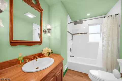 19 Lawrence Rd, Wayne, NJ 07470 photo 16