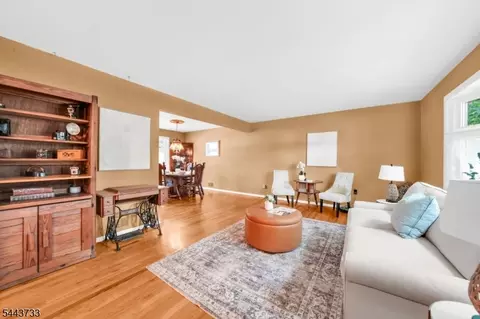 19 Lawrence Rd, Wayne, NJ 07470 photo 6