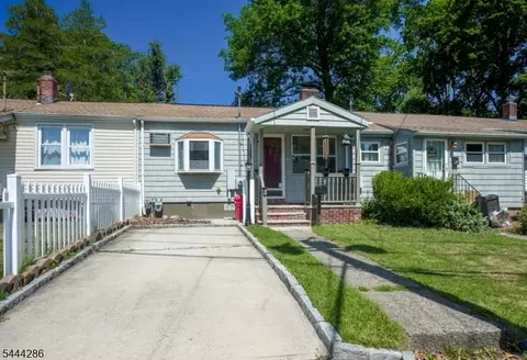 15 Van Wagoner Ave, Clifton, NJ 07013