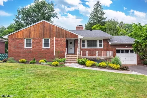 68 Bentley Rd, Cedar Grove, NJ 07009