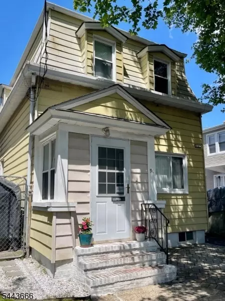 91 Clinton St, Rahway, NJ 07065