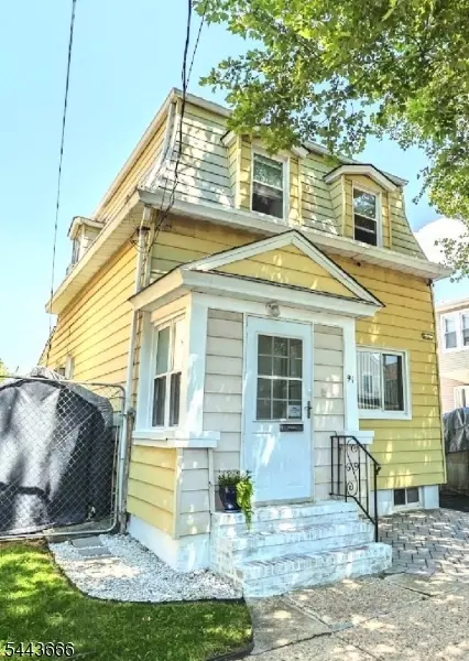 91 Clinton St, Rahway, NJ 07065