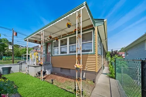 137 Day St, Clifton, NJ 07011