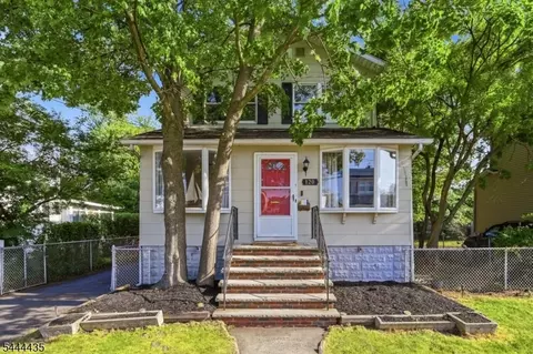 120 E Johnson Ave, Bergenfield, NJ 07621