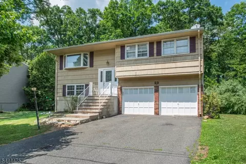 29 Downstream Dr, Flanders, NJ 07836